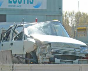 Destruction automobiles Poitiers